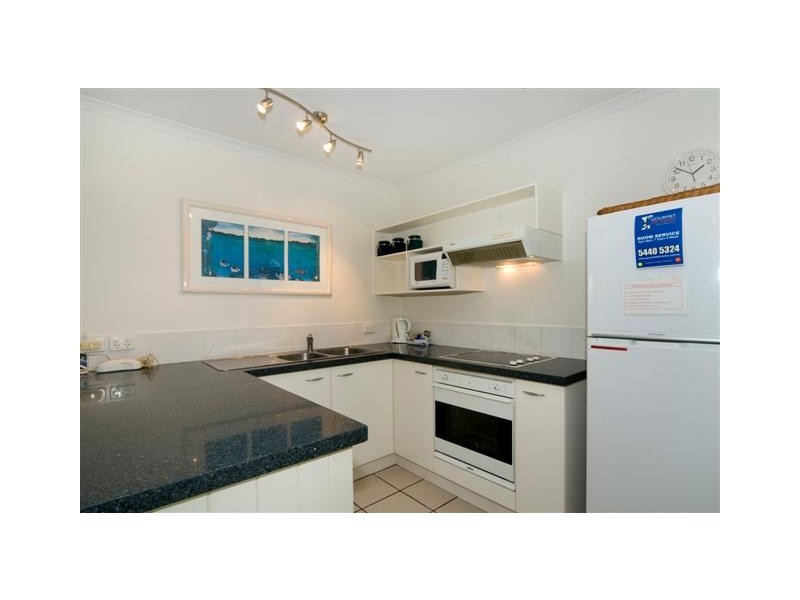 5/12 Robert Street, Noosaville QLD 4566