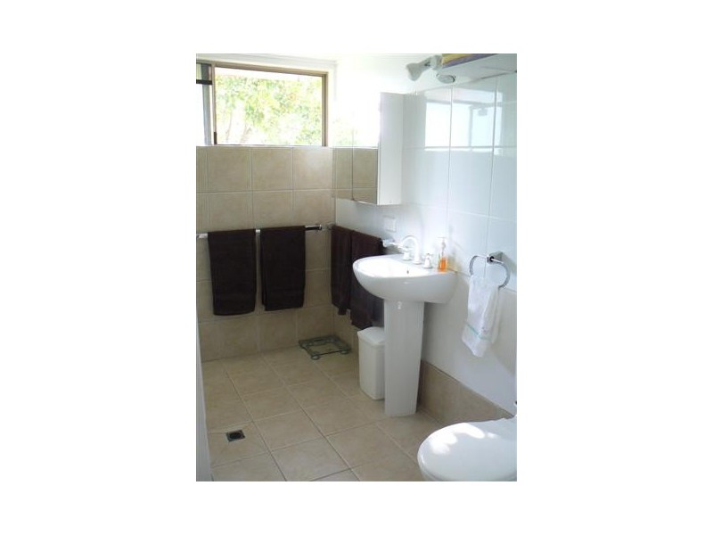 106/24 Lake Weyba Drive, Noosaville QLD 4566