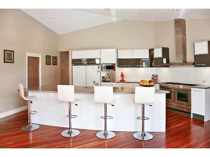 25 Yatama Place, Cooroibah QLD 4565