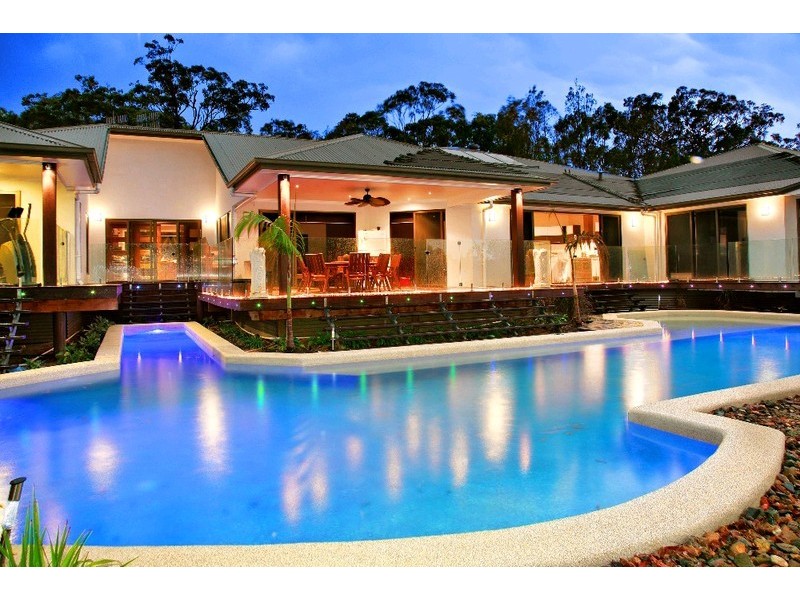 25 Yatama Place, Cooroibah QLD 4565