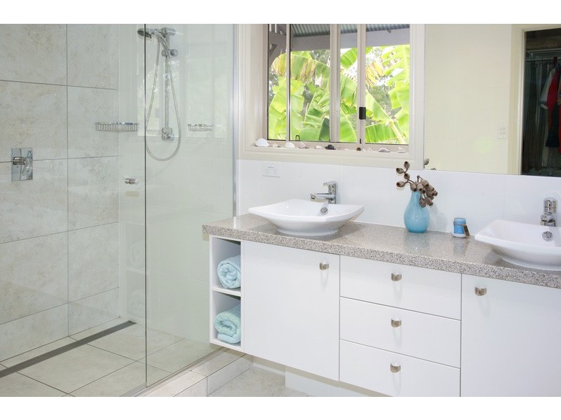 23 Wallaby Lane, Tinbeerwah QLD 4563