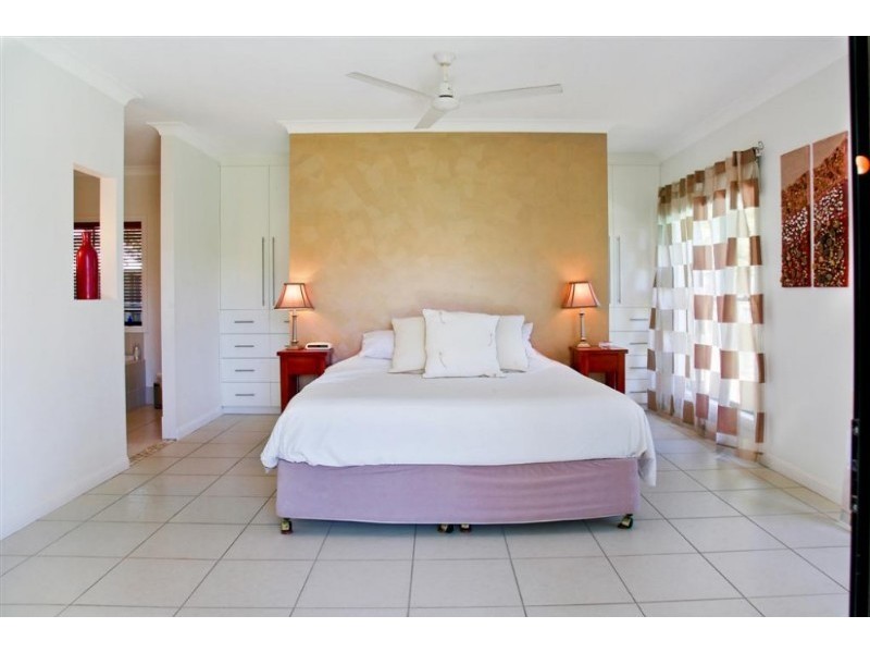 22 Shipyard Court, Noosaville QLD 4566