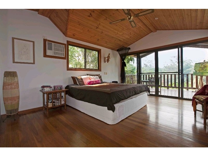 28 Gilson Road, Cootharaba QLD 4565