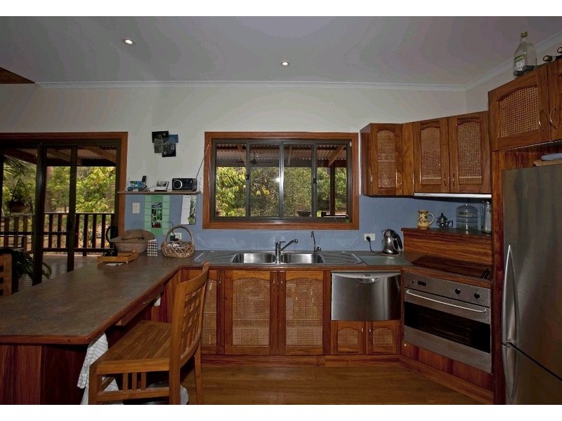 28 Gilson Road, Cootharaba QLD 4565