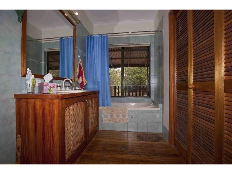 28 Gilson Road, Cootharaba QLD 4565