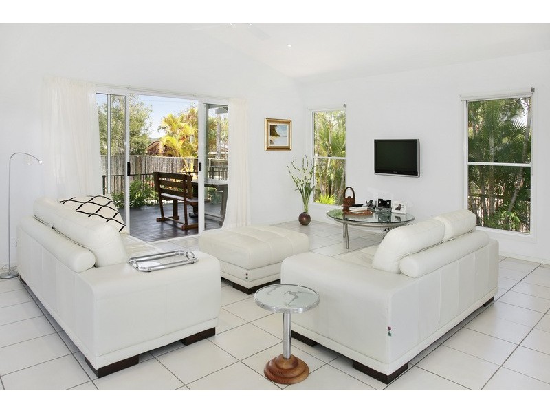 2 Bowden Court, Tewantin QLD 4565