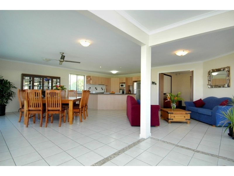40 Edington Drive, Cooroibah QLD 4565