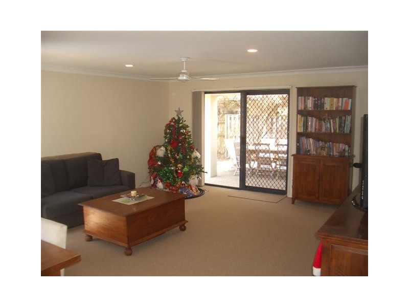 11 Sands Avenue, Noosaville QLD 4566