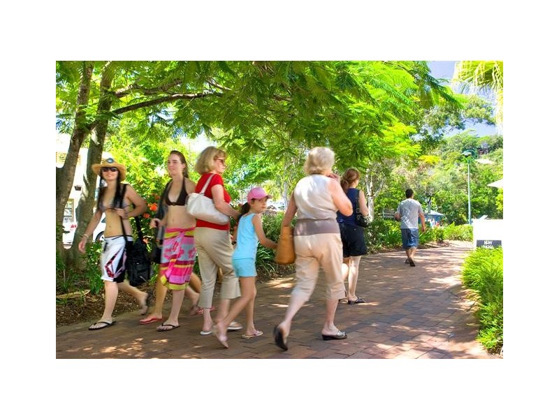 11 Sands Avenue, Noosaville QLD 4566