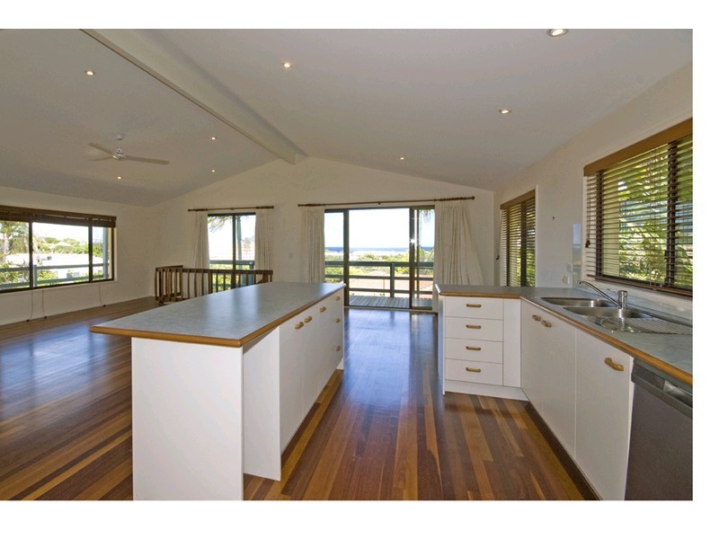 28 Woodlark Rise, Sunrise Beach QLD 4567