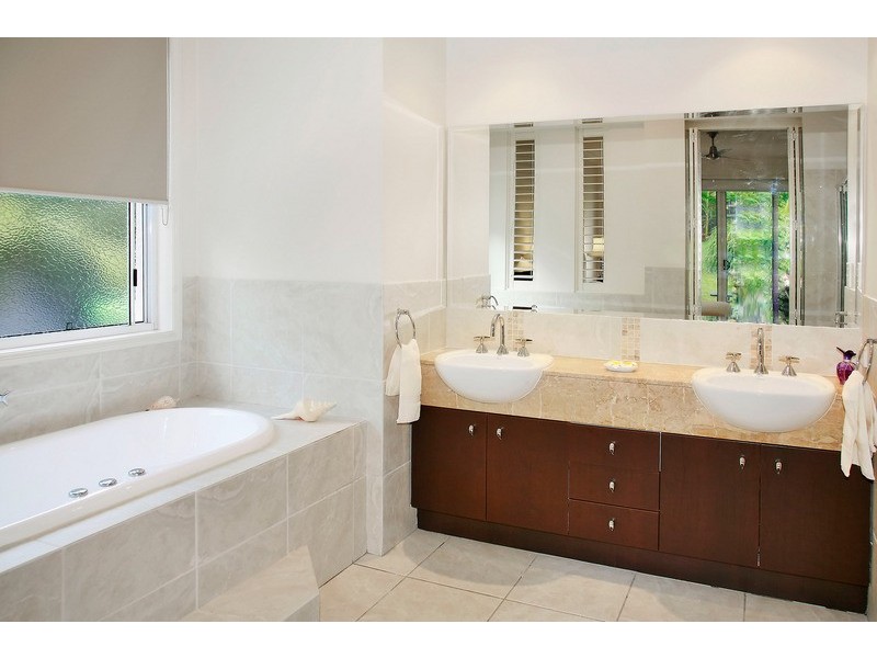 11 Tingara Court, Tewantin QLD 4565