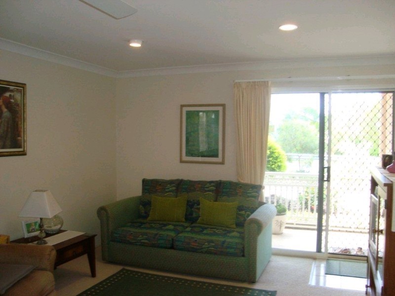 1/61 Southern Cross Parade, Sunrise Beach QLD 4567