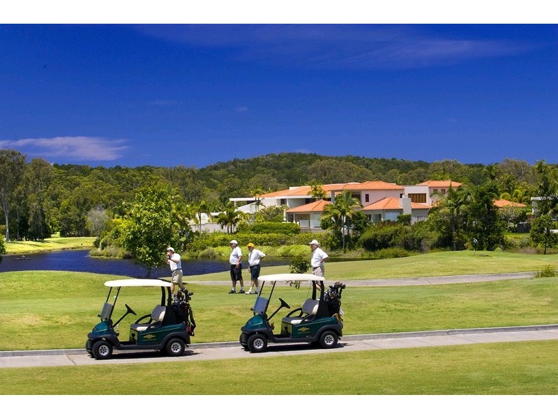 5 Habitat Place, Noosa Heads QLD 4567