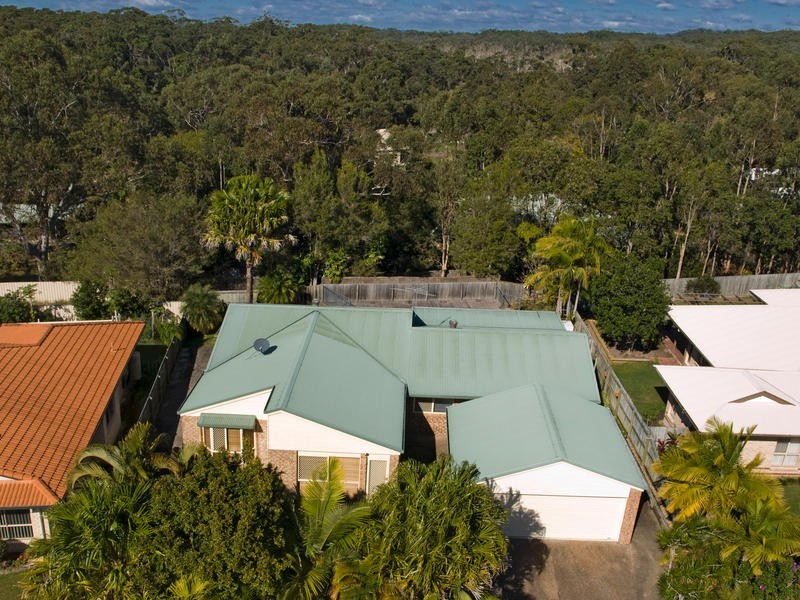 135 Outlook Drive, Tewantin QLD 4565