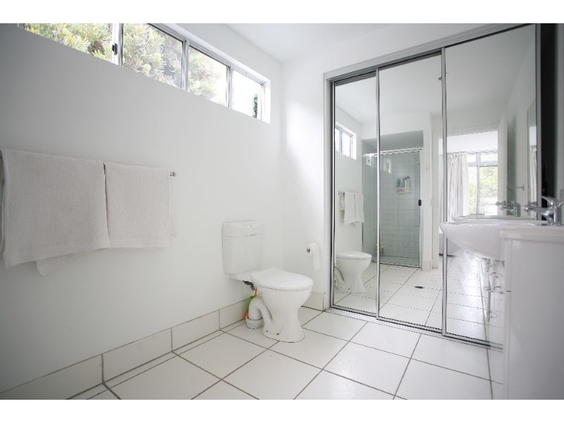 7 Rainbow Crescent, Sunrise Beach QLD 4567