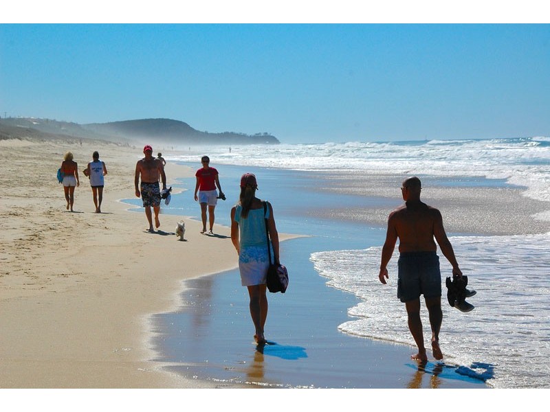 7 Rainbow Crescent, Sunrise Beach QLD 4567