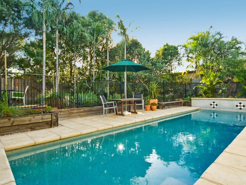 4 Shamrock Court, Sunrise Beach QLD 4567