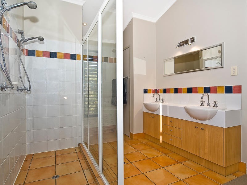 4 Shamrock Court, Sunrise Beach QLD 4567