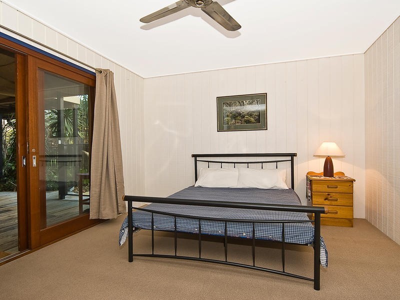 4 Shamrock Court, Sunrise Beach QLD 4567