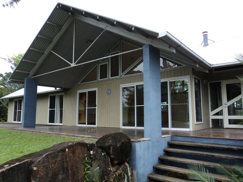 35 Mackay Court, Tinbeerwah QLD 4563