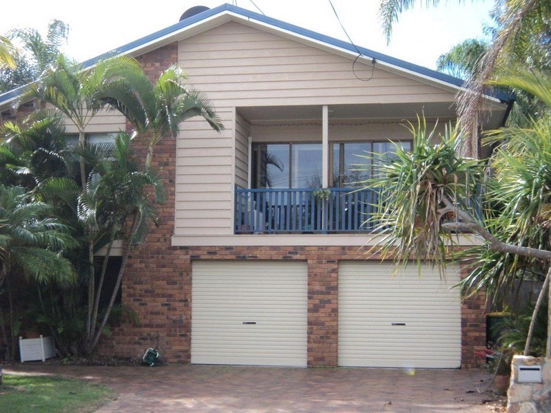 32 Weyba Street, Sunshine Beach QLD 4567