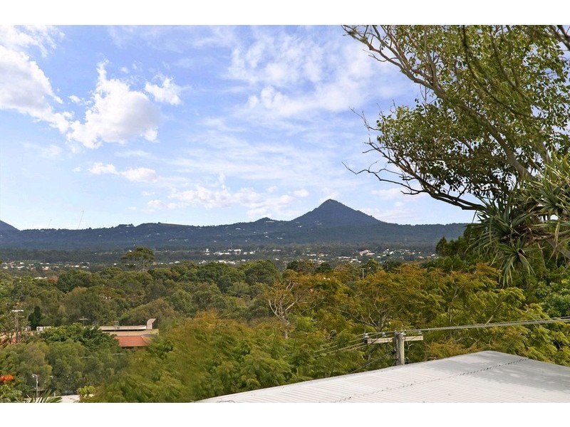 18 Berrima Row, Noosa Heads QLD 4567