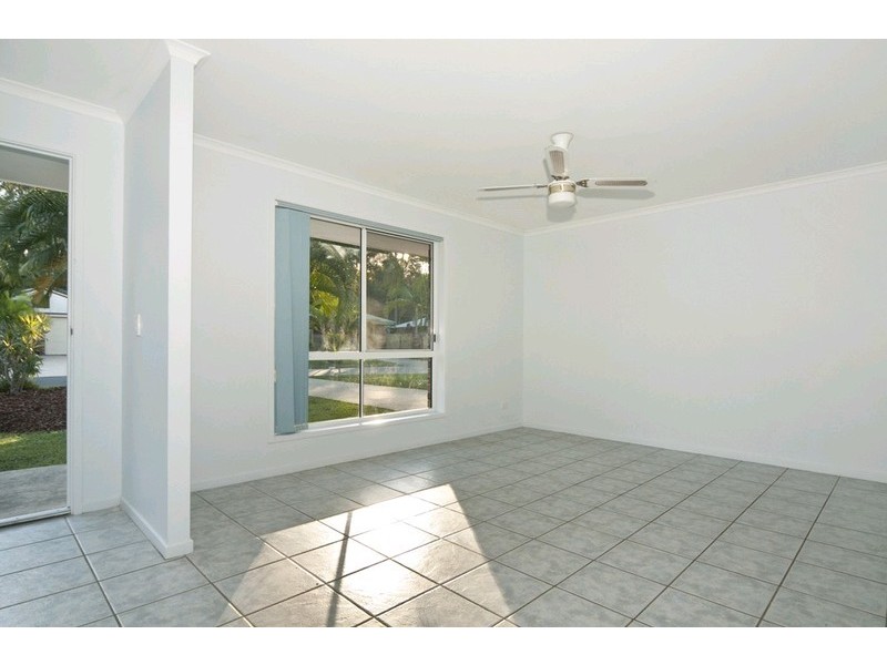 25 Yellowood Close, Tewantin QLD 4565