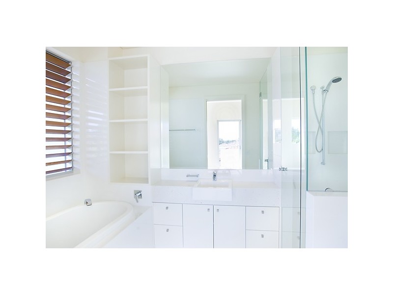 747/61 Noosa Springs Drive, Noosa Heads QLD 4567