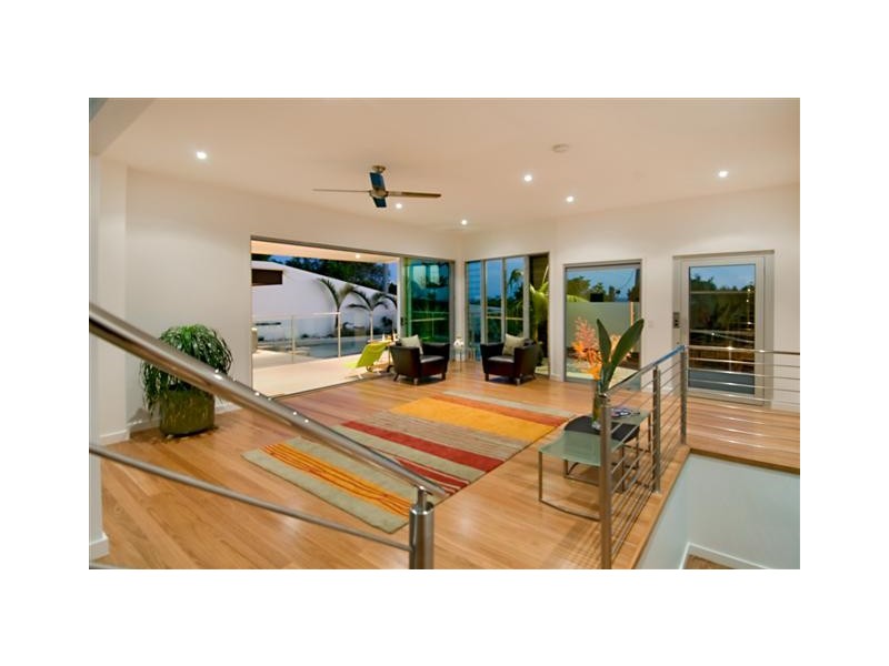 327 David Low Way, Peregian Beach QLD 4573