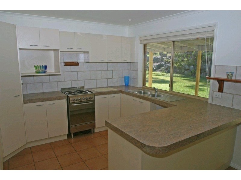 9 Wattlebird Drive, Doonan QLD 4562