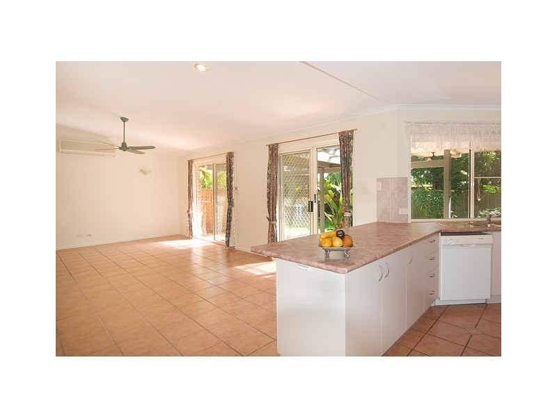 16 Stardust Court, Sunrise Beach QLD 4567