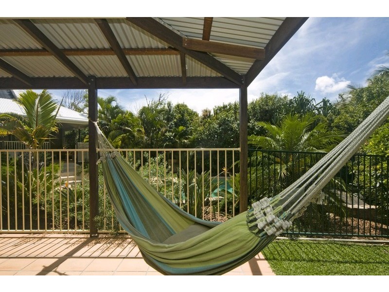9 Daybreak Court, Castaways Beach QLD 4567