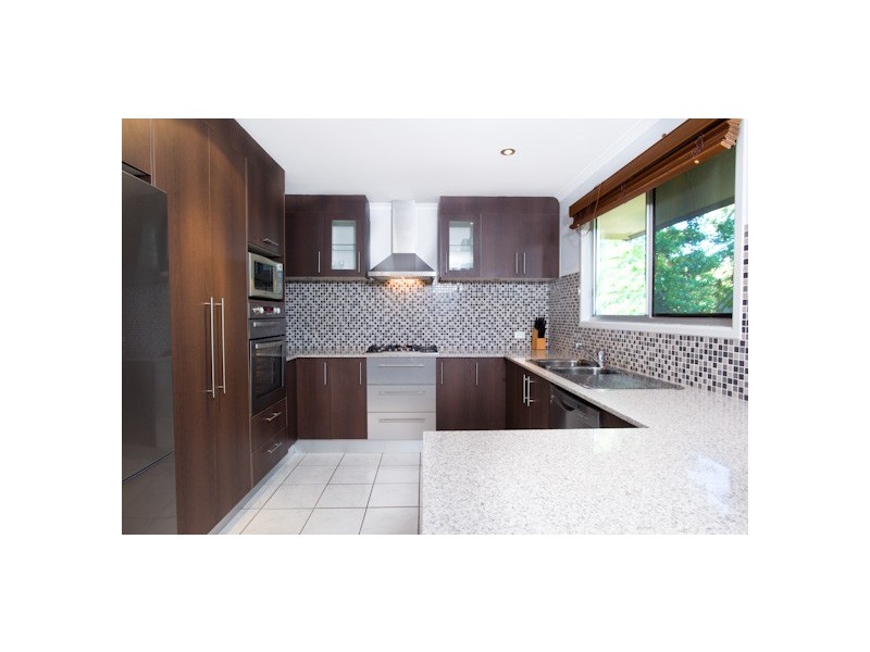 90 Pacific Avenue, Sunshine Beach QLD 4567