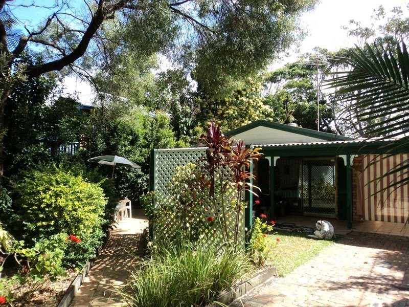 4 Elanda Street, Sunshine Beach QLD 4567