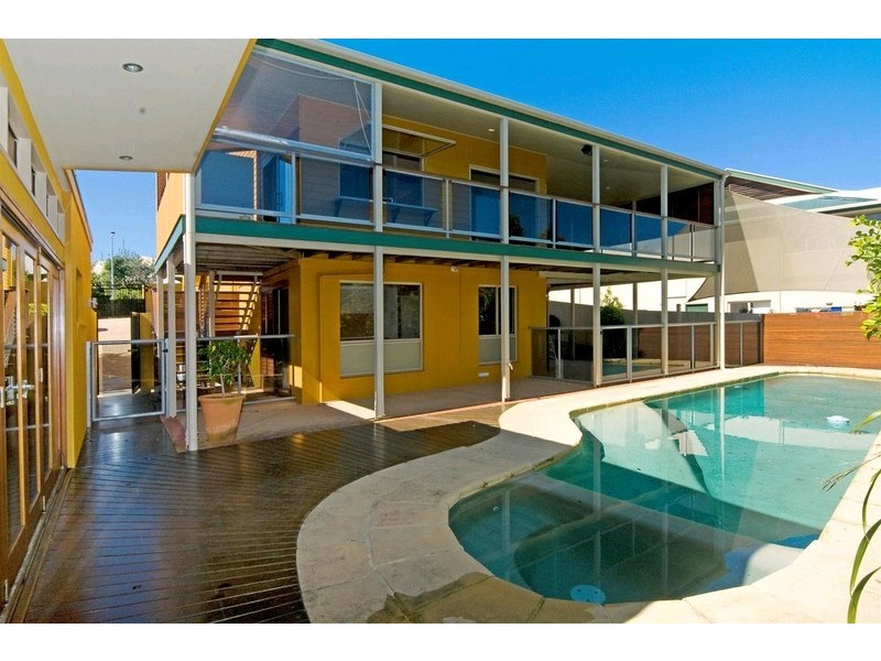 8 Liberty Place, Sunrise Beach QLD 4567