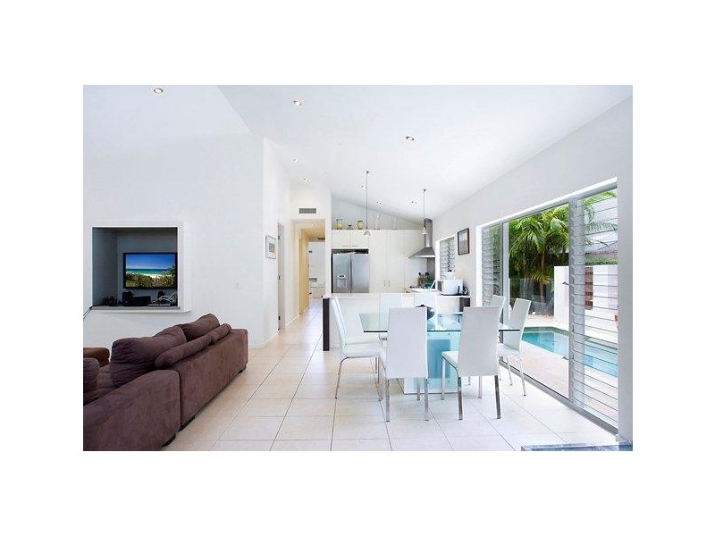 43 Pacific Avenue, Sunshine Beach QLD 4567