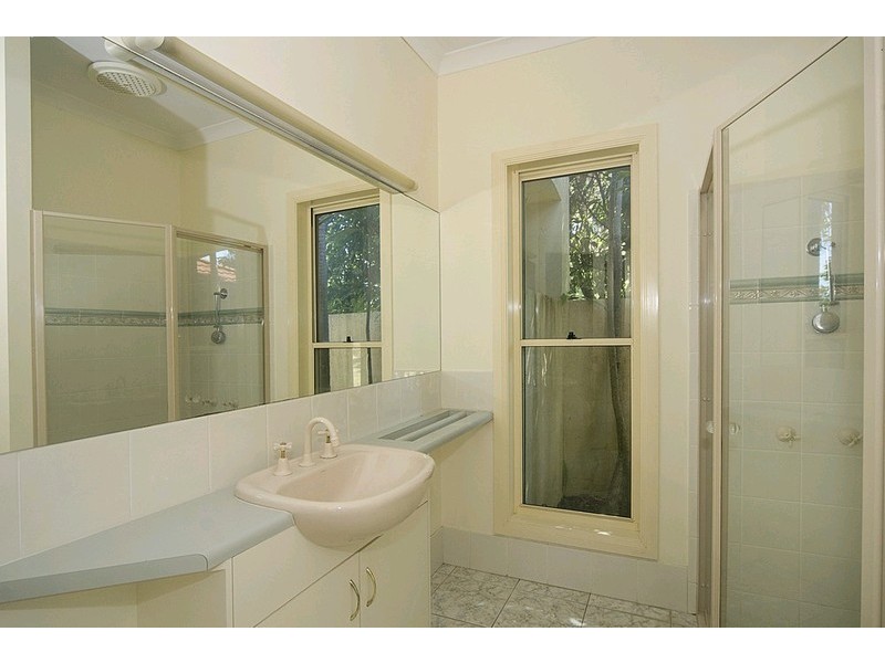 4 Noosa Banks Drive, Tewantin QLD 4565