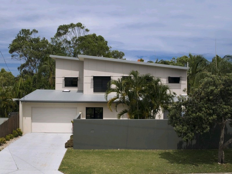 11 Wollomia Way, Sunrise Beach QLD 4567