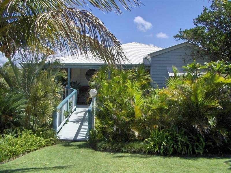 23 Orealla Crescent, Sunrise Beach QLD 4567