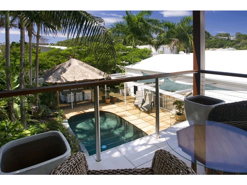 6 Wesley Court, Noosa Heads QLD 4567