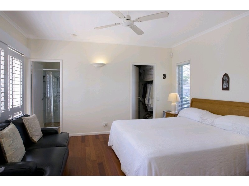 6 Wesley Court, Noosa Heads QLD 4567