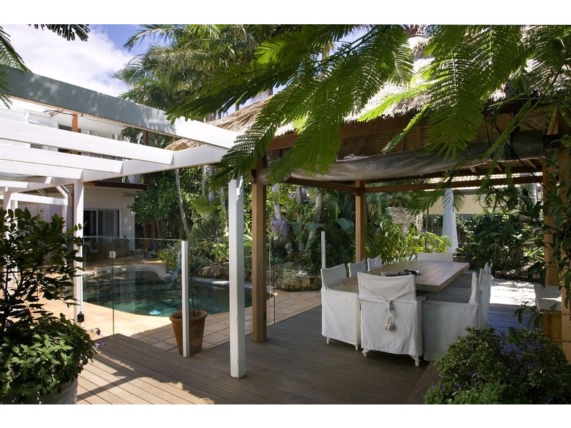 6 Wesley Court, Noosa Heads QLD 4567