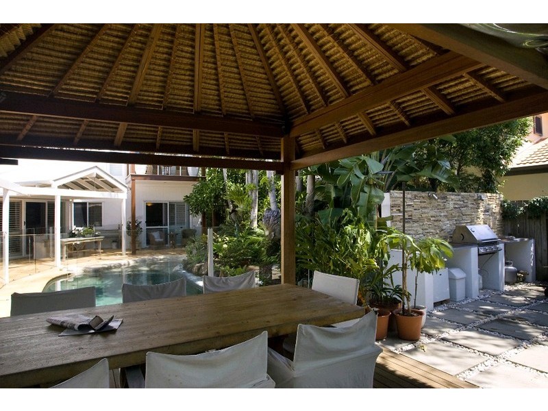 6 Wesley Court, Noosa Heads QLD 4567