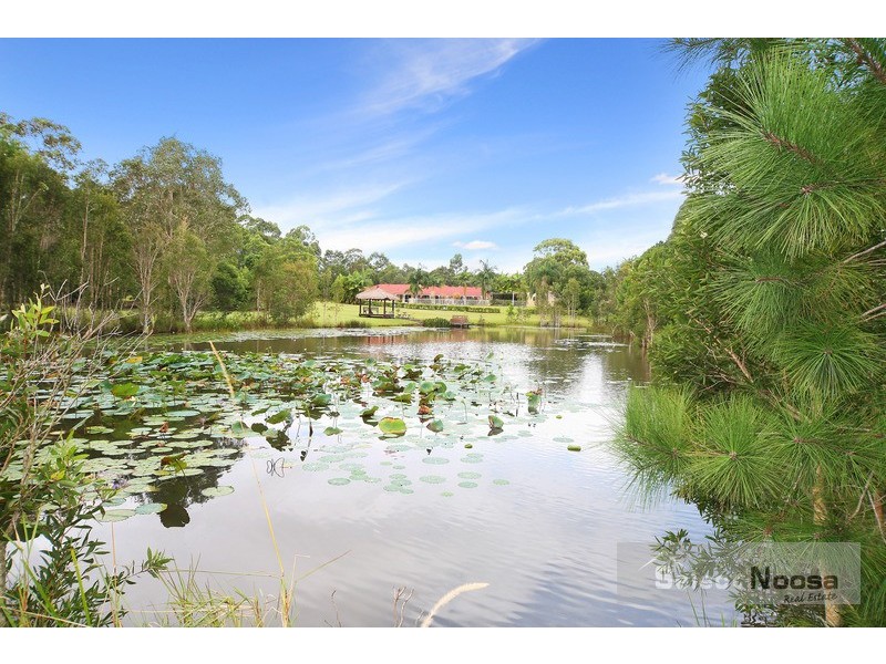 6 Illoura Place, Cooroibah QLD 4565