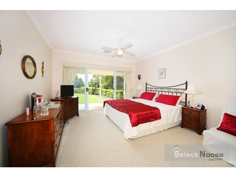 6 Illoura Place, Cooroibah QLD 4565