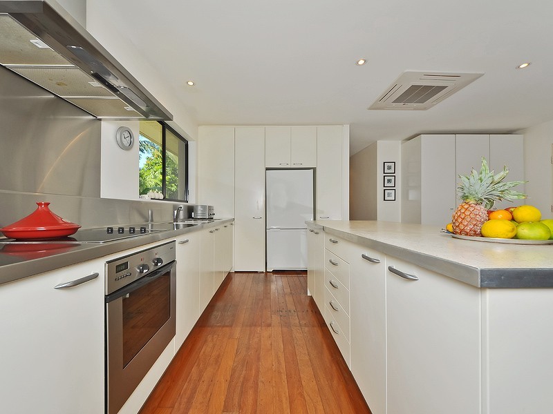 60 Weyba Street, Sunshine Beach QLD 4567
