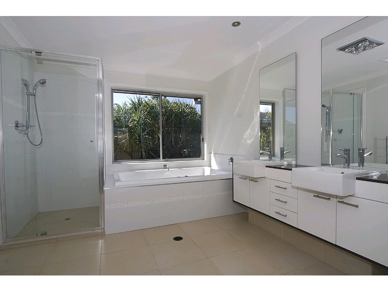 53 Kestrel Crescent, Peregian Beach QLD 4573