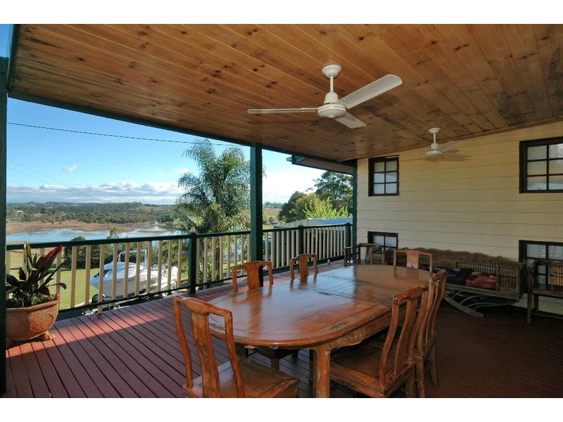 16 Hayward Road, Lake Macdonald QLD 4563