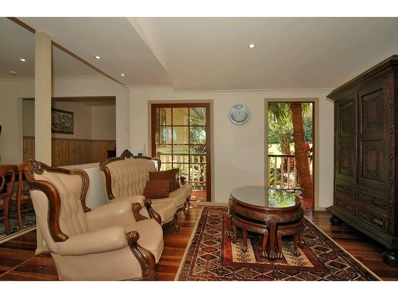 16 Hayward Road, Lake Macdonald QLD 4563