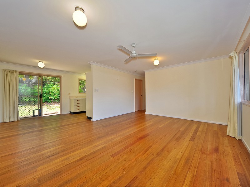 6 Hardy Street, Sunrise Beach QLD 4567